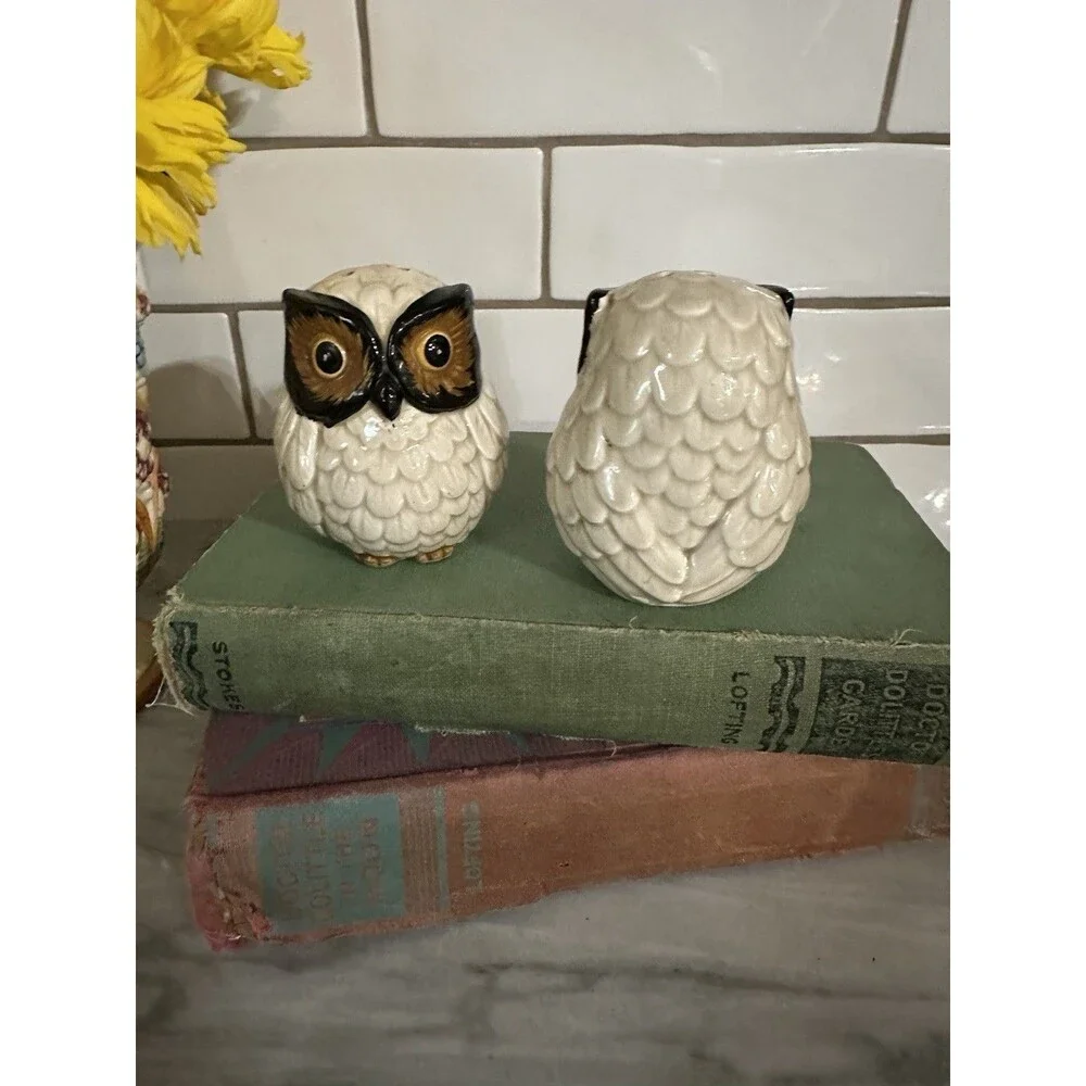 VTG Ceramic Owl Salt & Pepper Shakers Lego  Japan 60s 70s Kitsch